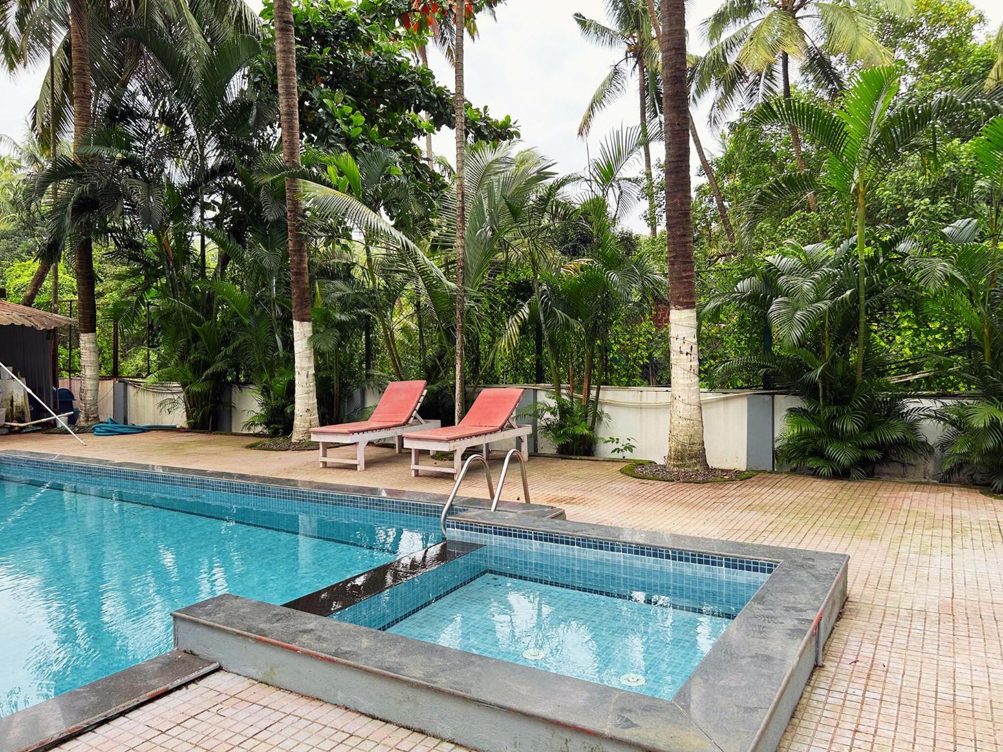 Bay Breeze Resorts & Hotels 모르짐 외부 사진