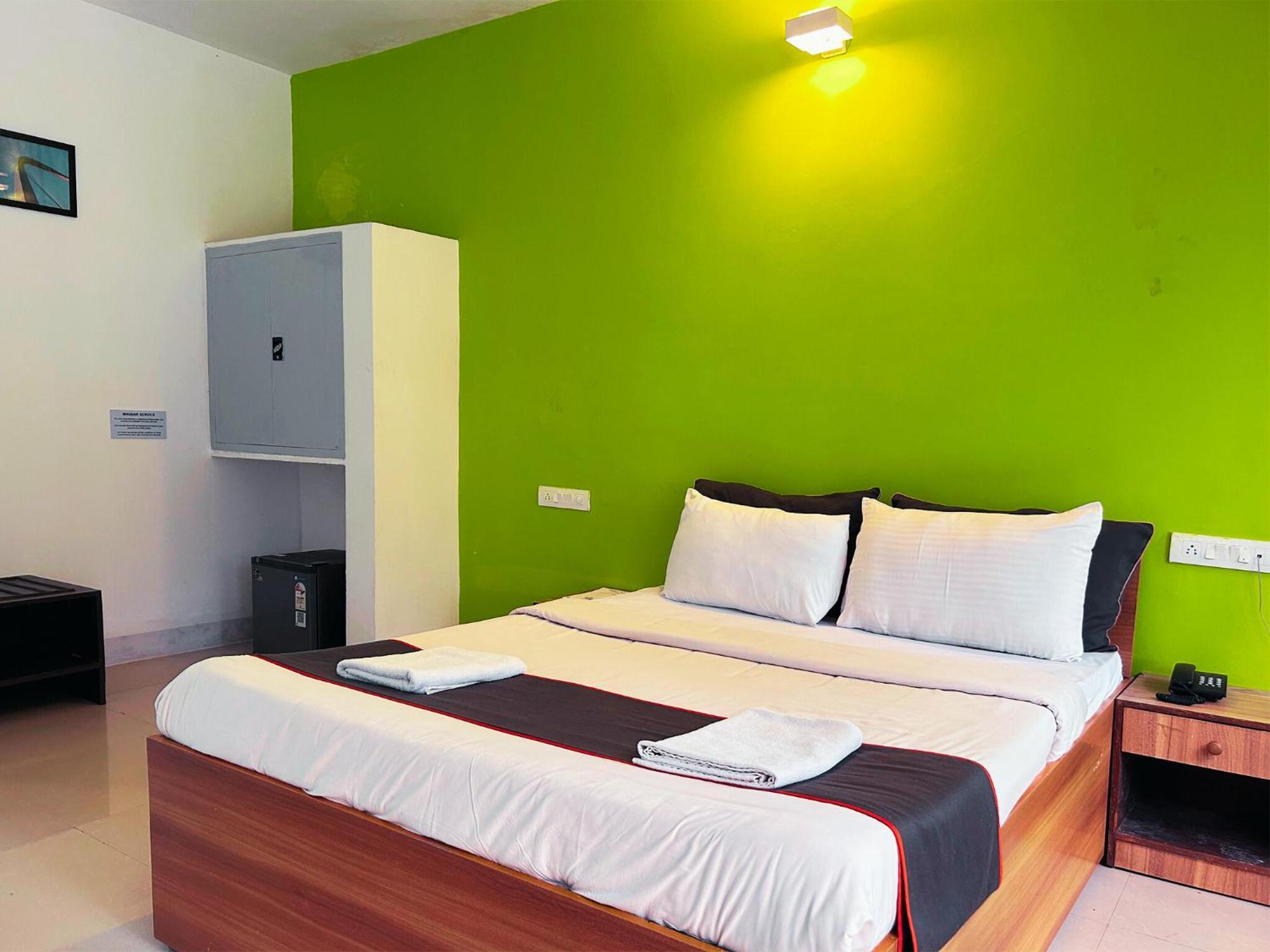 Bay Breeze Resorts & Hotels 모르짐 외부 사진