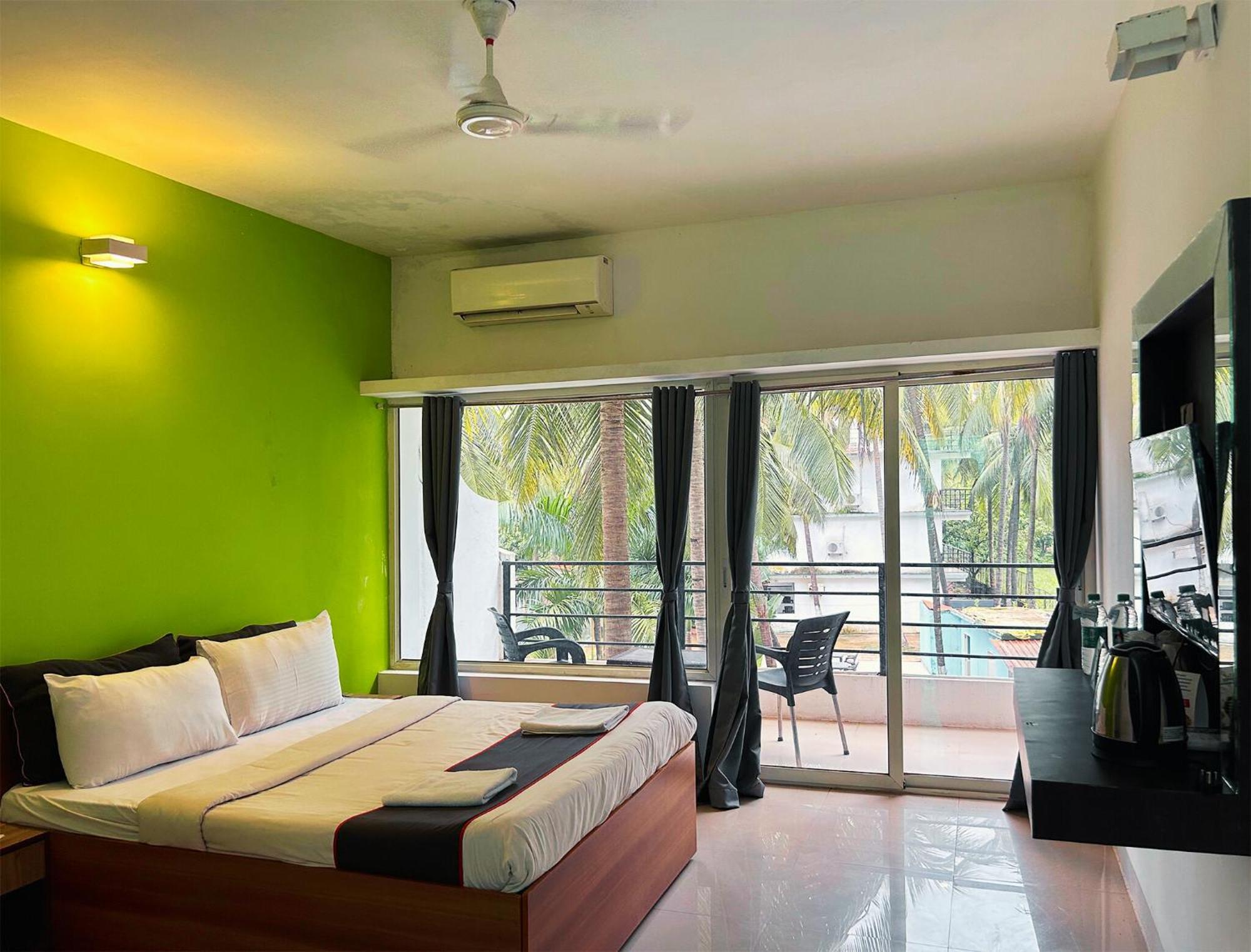 Bay Breeze Resorts & Hotels 모르짐 외부 사진